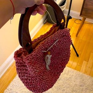 Straw wooden handle bag
